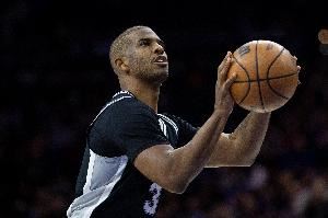 霍里：保罗可以去快船给哈登打替补 如果他想夺冠就去掘金