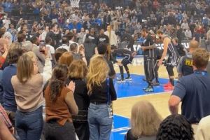 曾经的俄城之子!威少作为客队球员出场 雷霆全场爆发欢呼&掌声